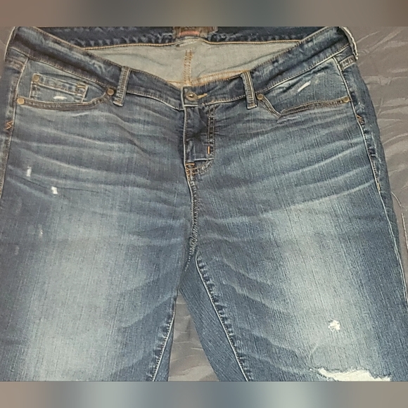 Torrid Vintage Stretch Boyfriend Straight Jeans Distressed Size 14R - Picture 2 of 7
